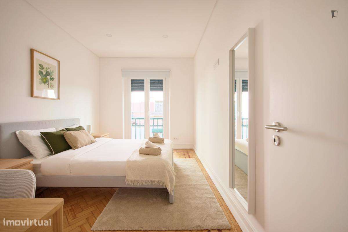 Quarto - localizado em Anjos Lisbon - Grande imagem: 2/60