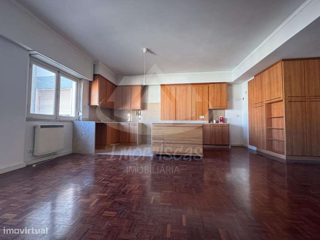 Apartamento T4 próximo da estação de metro no Lumiar, Lisboa - Grande imagem: 3/38