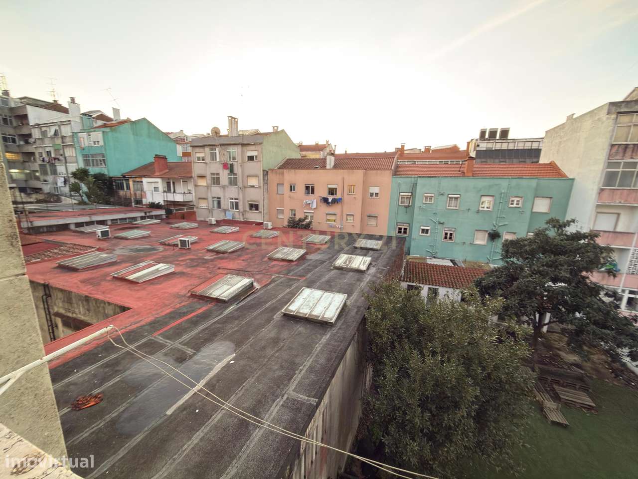 T2 no centro da Amadora, junto ao Babilónia e Metro-20