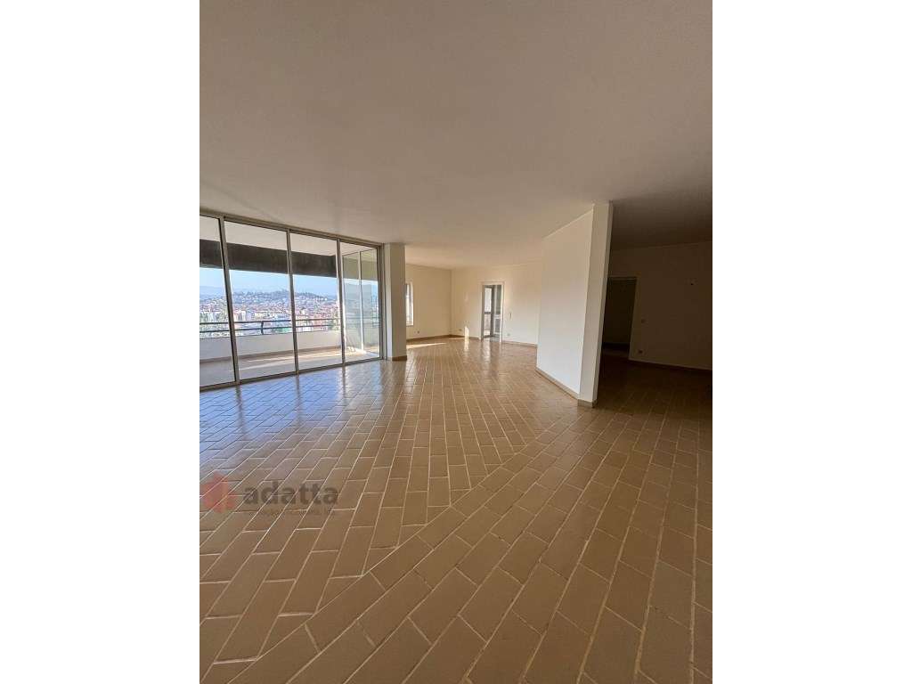 Arrenda-se T3 de Qualidade Superior - Ideal para Investigadores e A... - Grande imagem: 5/37