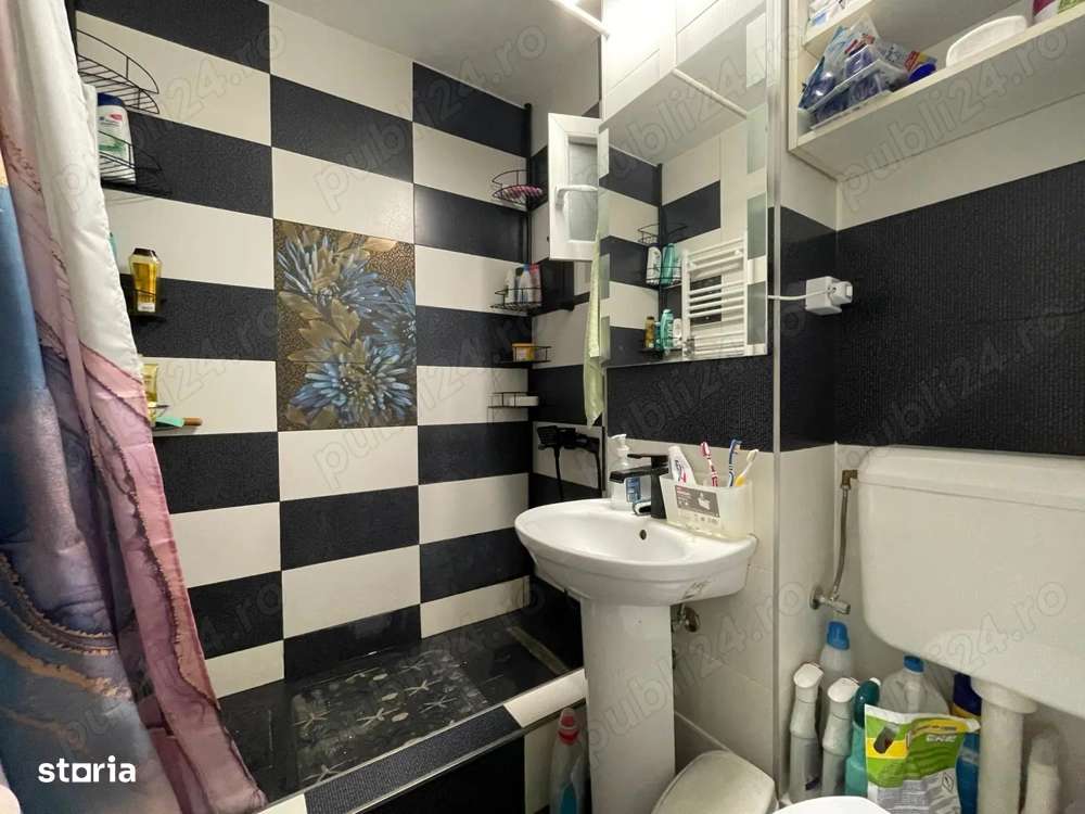 Apartament 3 camere – Etaj 1 -2 bai -Centrala termica -Zona Sagului - Imagine principală: 4/7