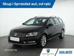 Volkswagen Passat - 2