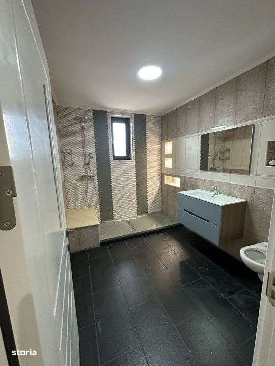 Inchiriere Apartament 5 camere/gradina 1000 mp Buda Ilfov - Imagine principală: 4/11