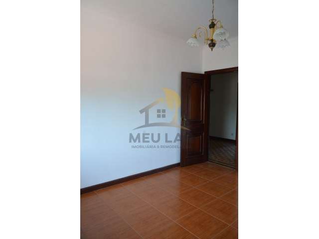 Moradia T4 + 2 Independe São Roque-16