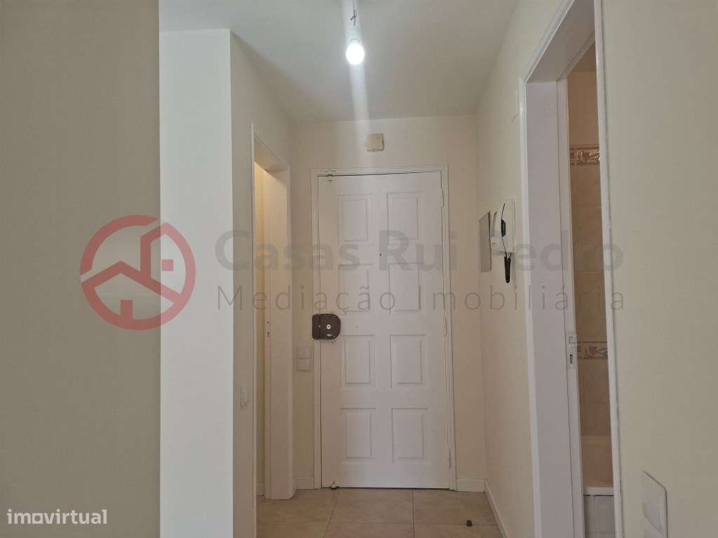 Apartamento T2 na Tapada das Mercês , Algueirão/Mem Martins - Grande imagem: 3/24