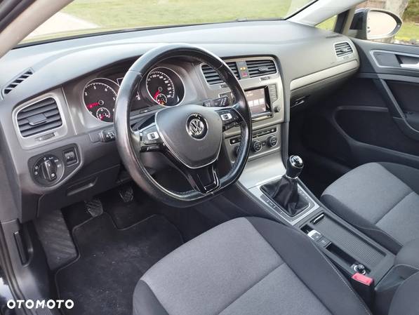Volkswagen Golf 1.6 TDI BlueMotion Technology Comfortline - 12