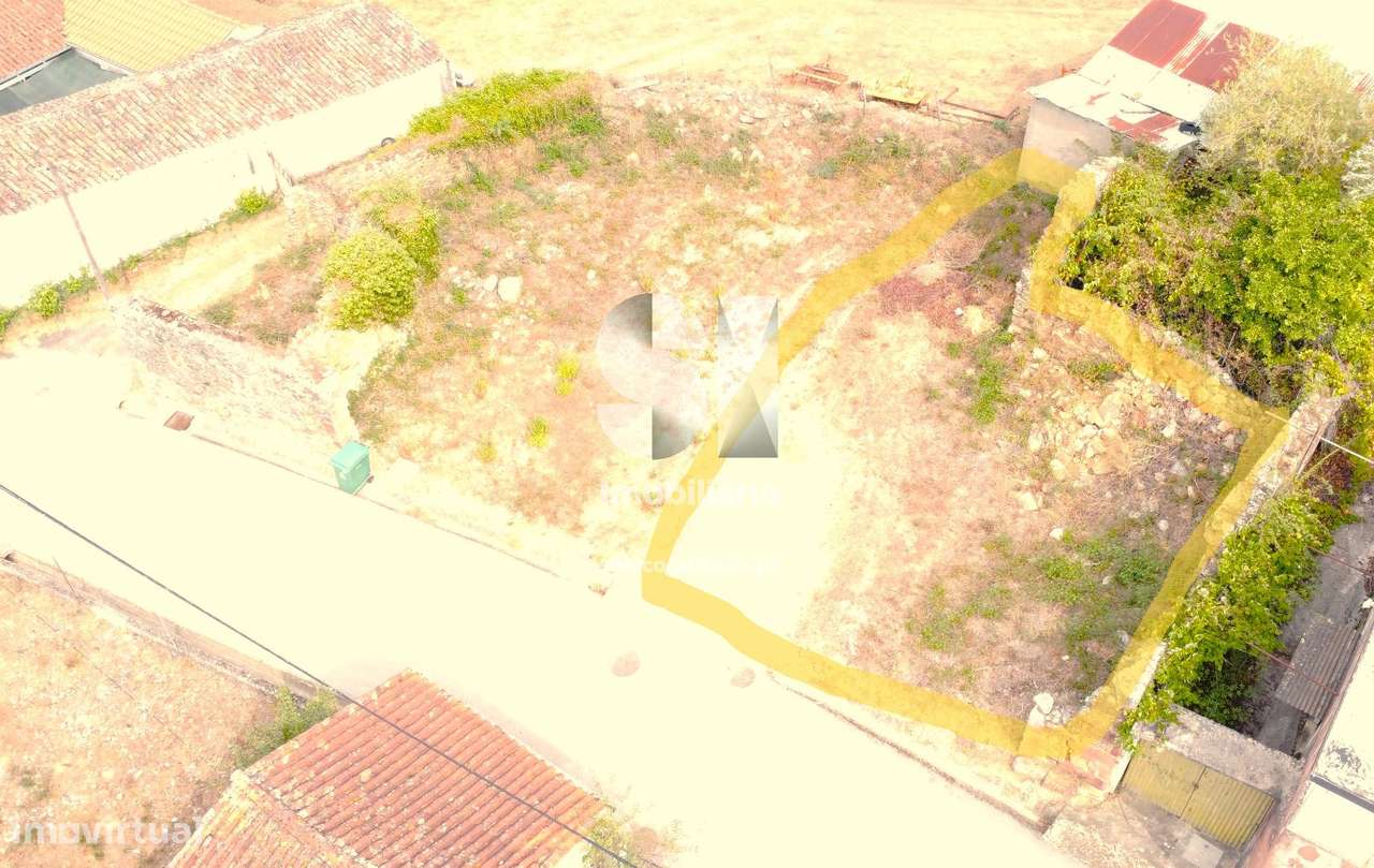 ruinas em Aldeia calma - Grande imagem: 3/12