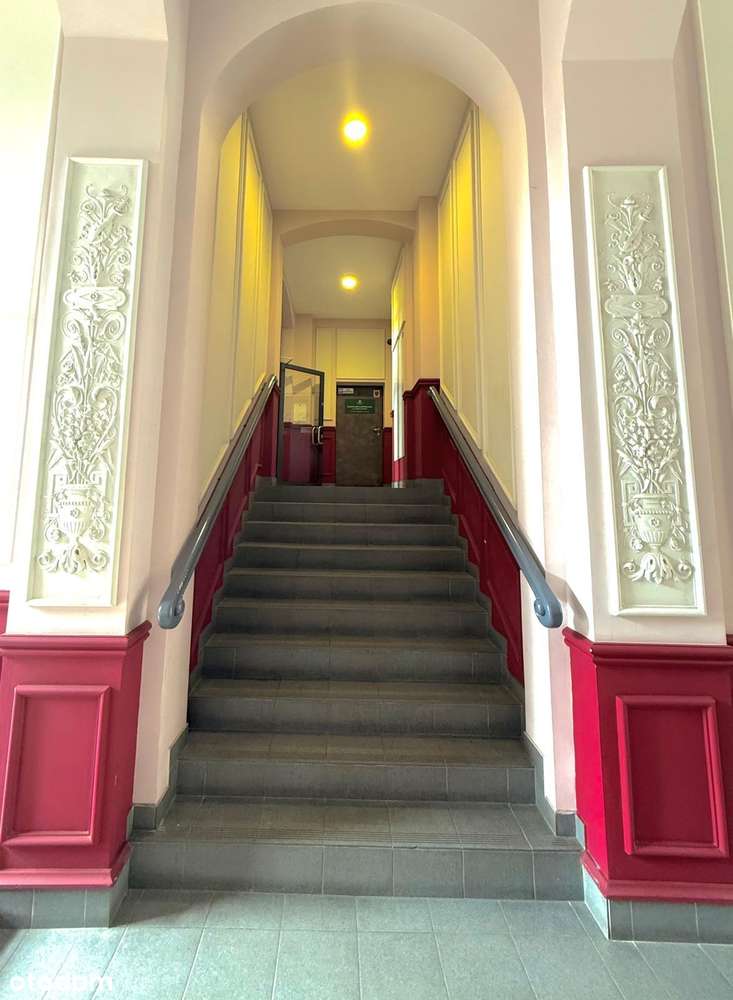 OKAZJA!!! Stare Miasto - 4 pokoje-2