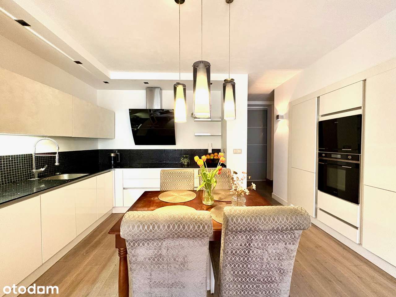 Przestronne mieszkanie 93,90m² / kameralne osiedle / garaż i parking - Pełny obrazek: 5/20