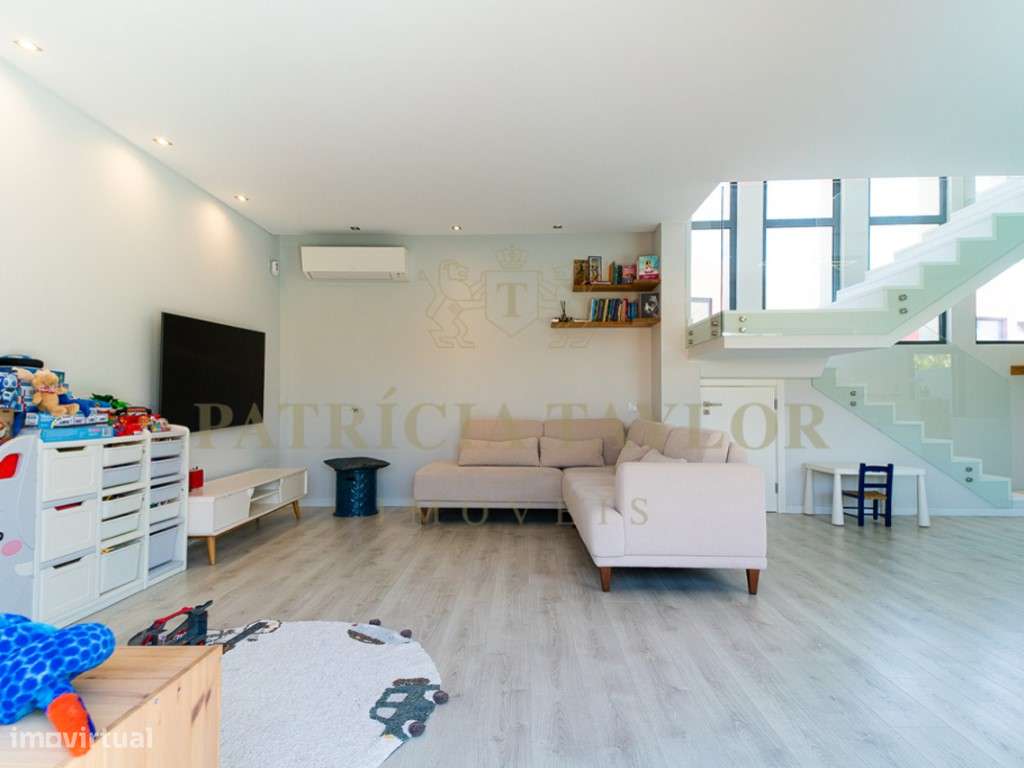 Moradia T3 a venda em Tires-14