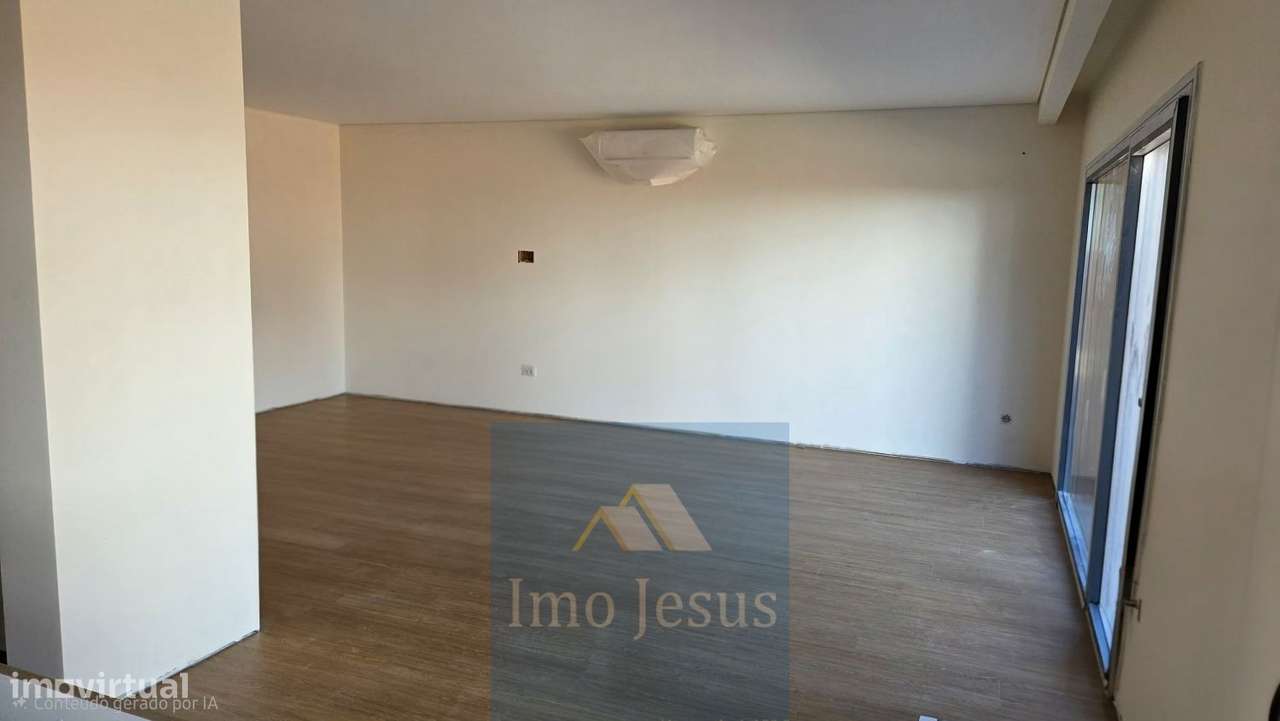 Moradia Terrêa 4 Frentes em Pedroso-6