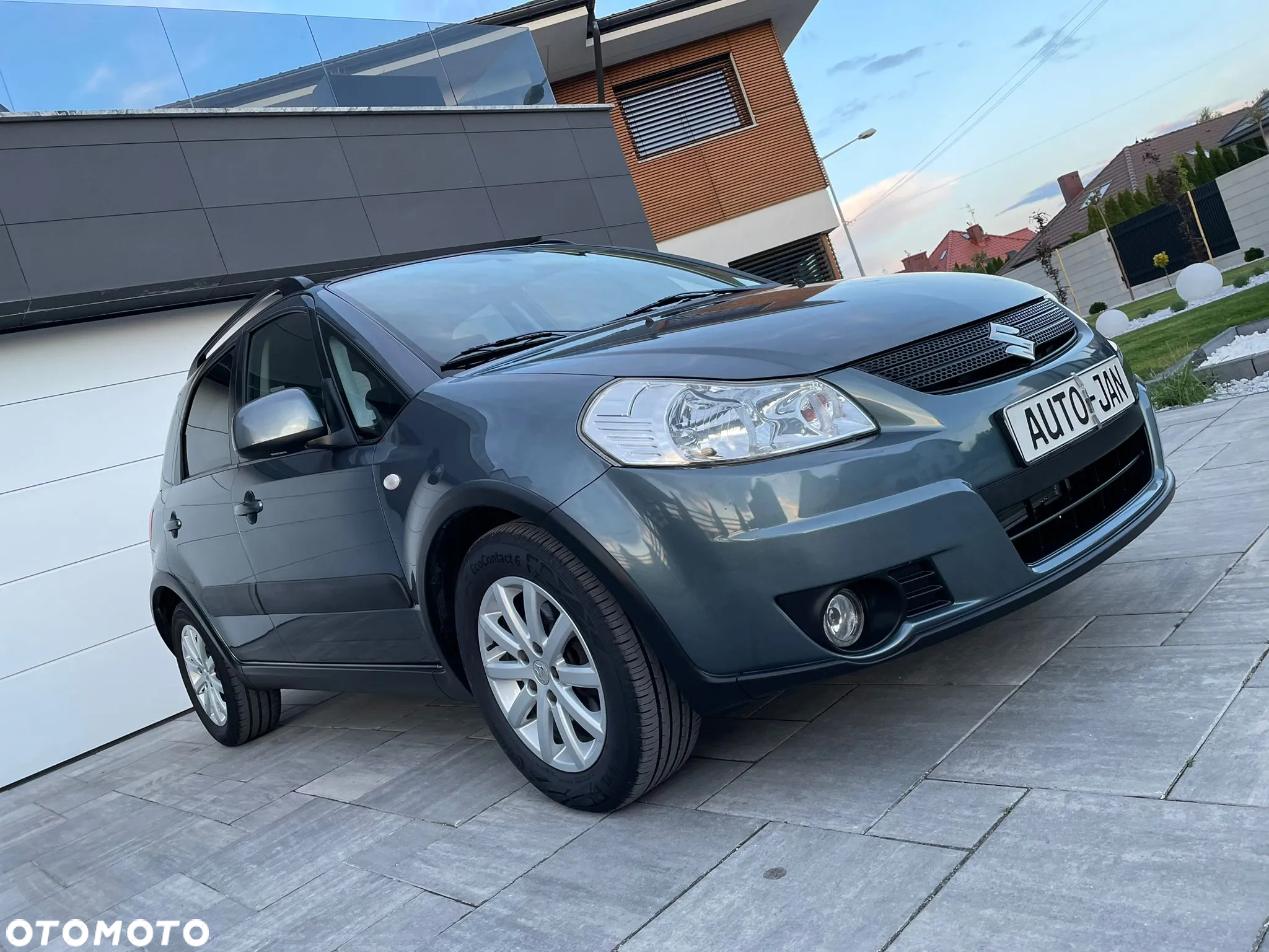 Suzuki SX4 - 3