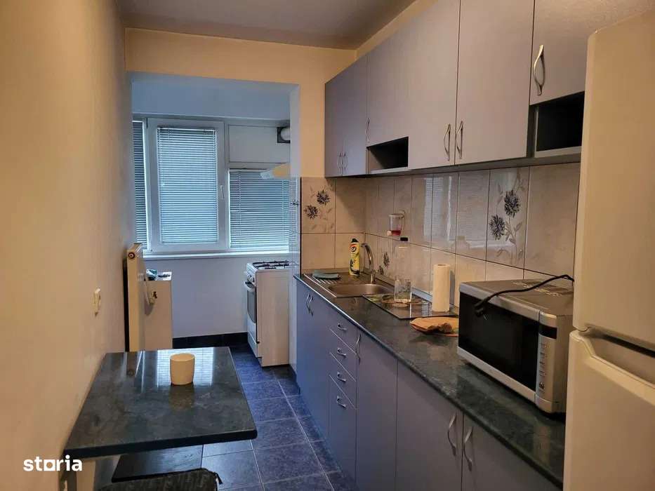 Apartament De Vânzare cu Două Camere in zona giulesti sec.6 - Imagine principală: 3/5