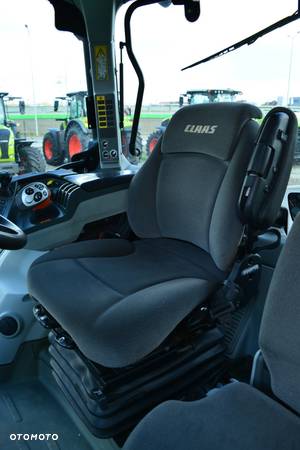 Claas ARION 530 Hexashift - 16