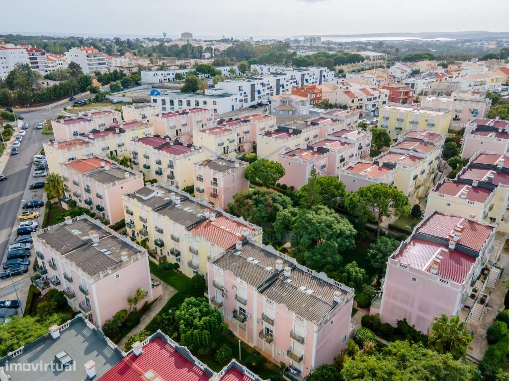 T3 renovado nos Jardins da Bemposta-35