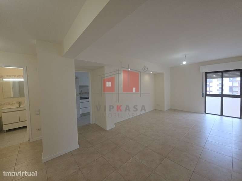 Apartamento T2 - Tapada das Mercês-3