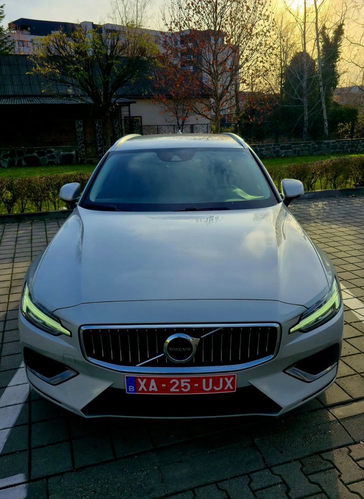 Volvo V60 II [2018 - Prezent] 2021