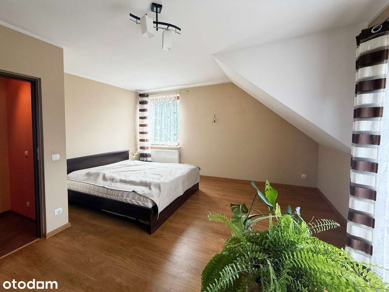 Dom 2012 rok/  132.5m2/ działka 4100m2 Adamów-14