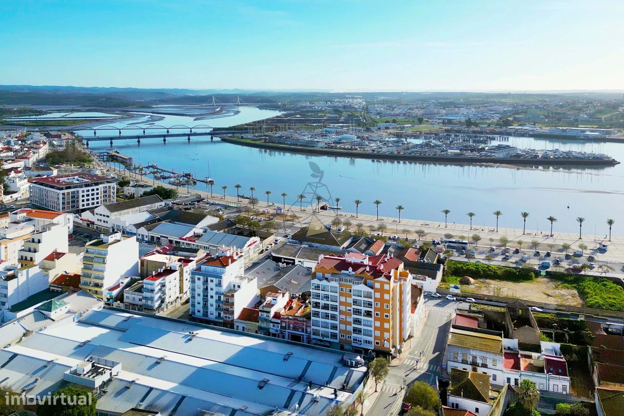 Apartamento T3 com vistas fabulosas , Vista Rio em Portimão