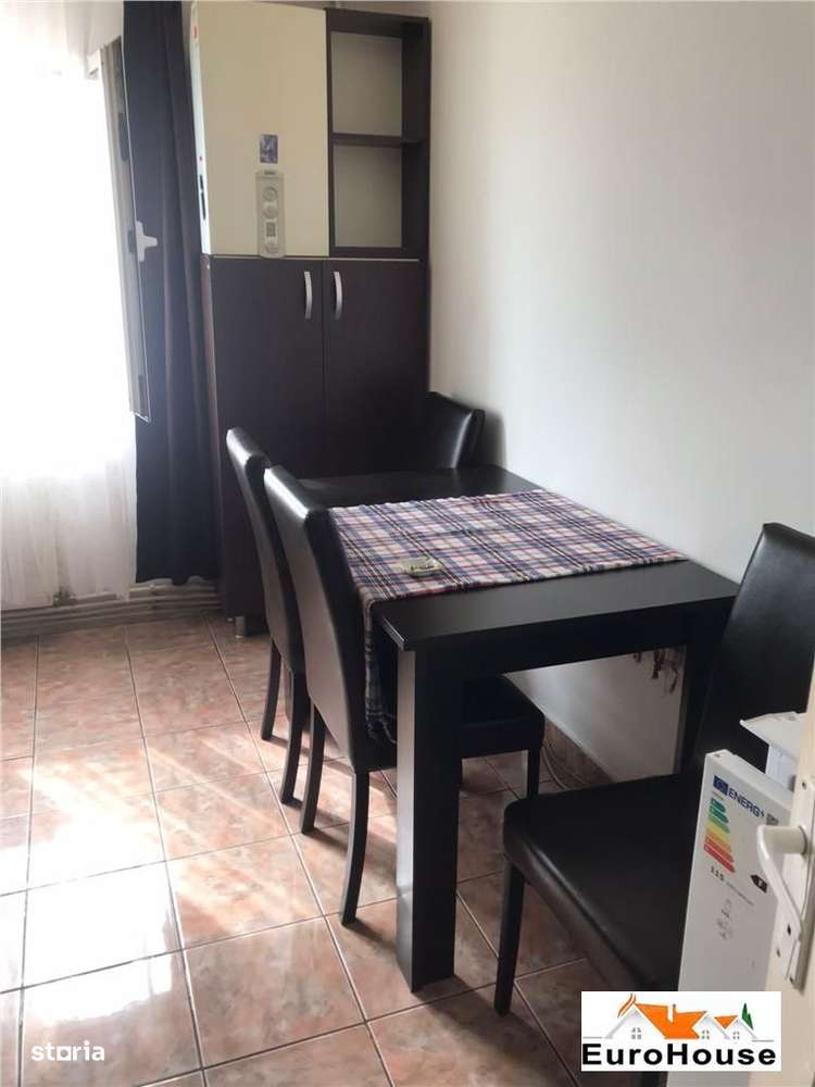 Apartament cu 3 camere de inchiriat in Alba Iulia - Imagine principală: 4/5