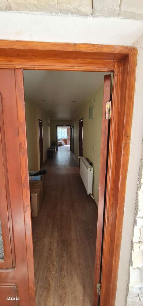 Vând casa caramida si teren 2400mp Horia-5