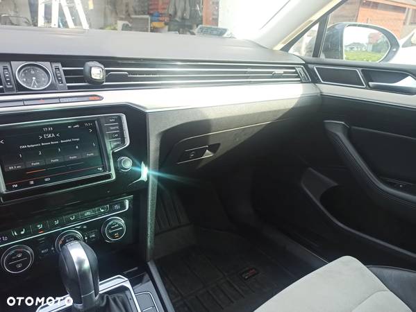 Volkswagen Passat 2.0 TDI BMT 4Mot Highline DSG - 10