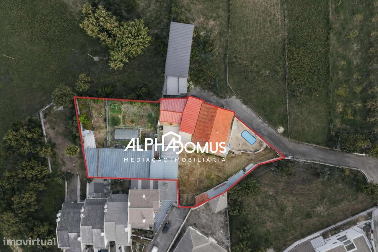 Moradia isolada com piscina, anexo e terreno, em Barosa.-42