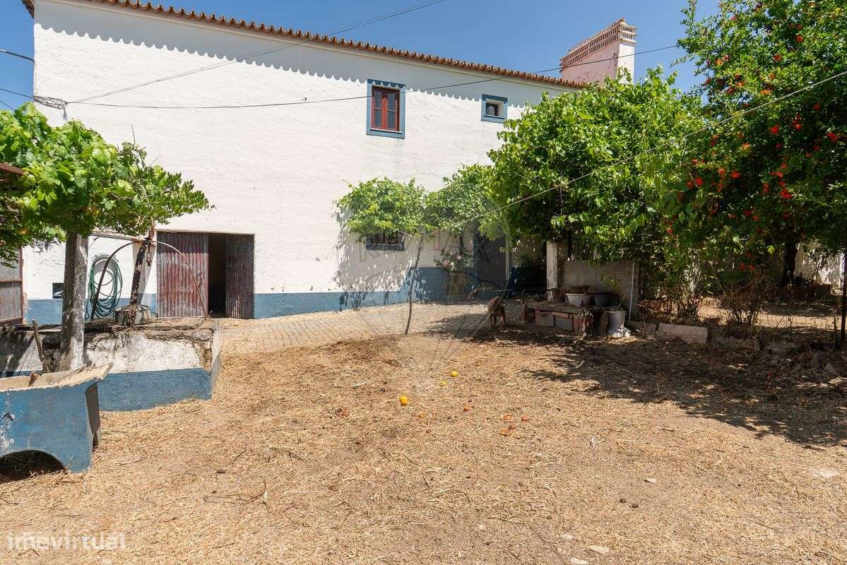 Moradia T6 para venda - Grande imagem: 1/26