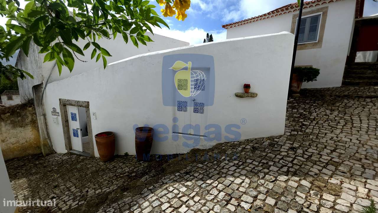 Moradia T1 renovada dentro das muralhas de Óbidos, com terraço, jardim-44