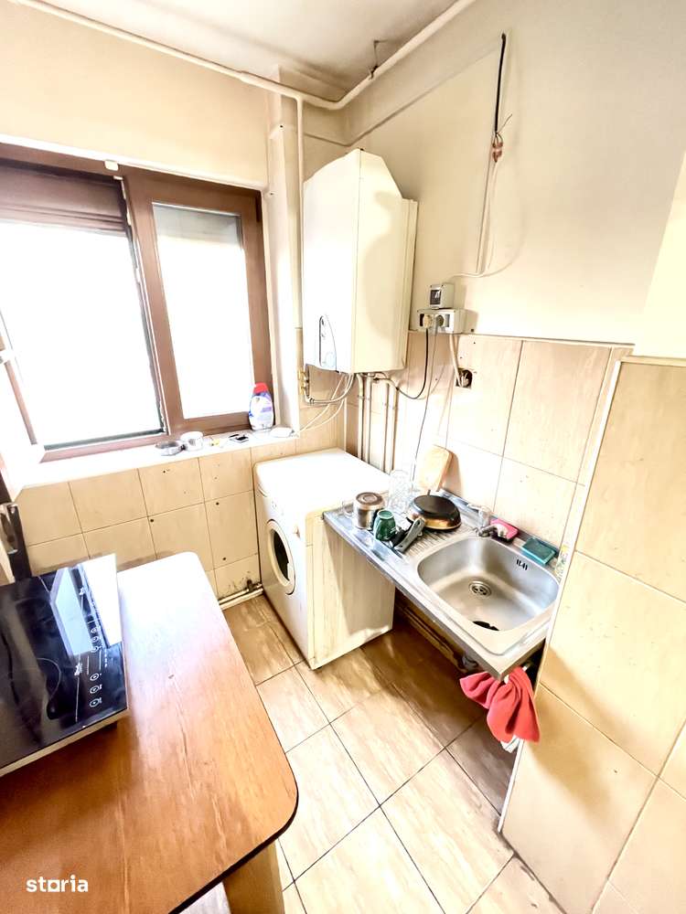 2 camere zona Tătărași lângă școală nr .4 Ionel Teodoreanu-3