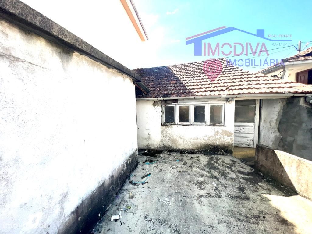 Moradia T2 localizada em Vila Facaia, Pedrogão Grande