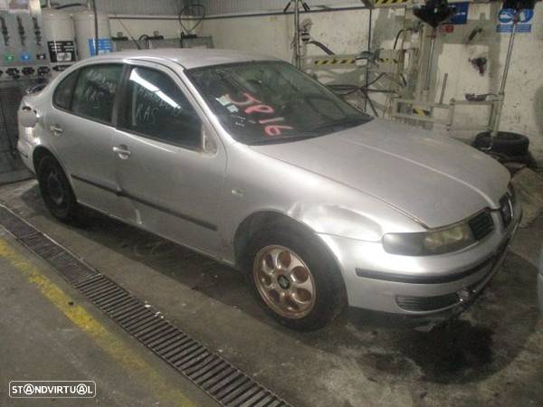 Carro MOT: ALH CXVEL: EBJ EGR SEAT TOLEDO 2 1M 2001 1.9TDI 90CV 4P CINZA DIESEL - 2