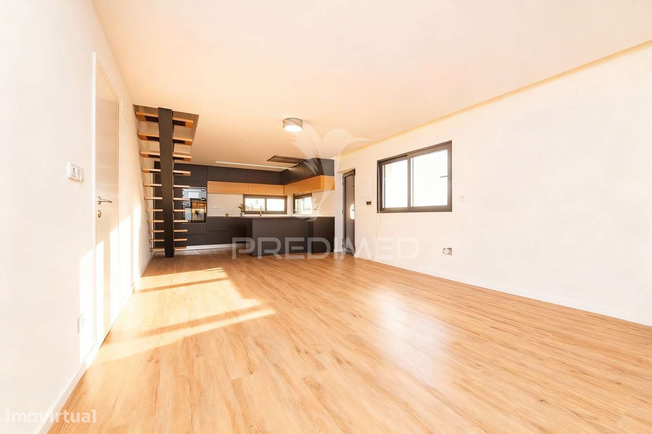 Moradia Bi-Familiar T5 em Real - Grande imagem: 5/34