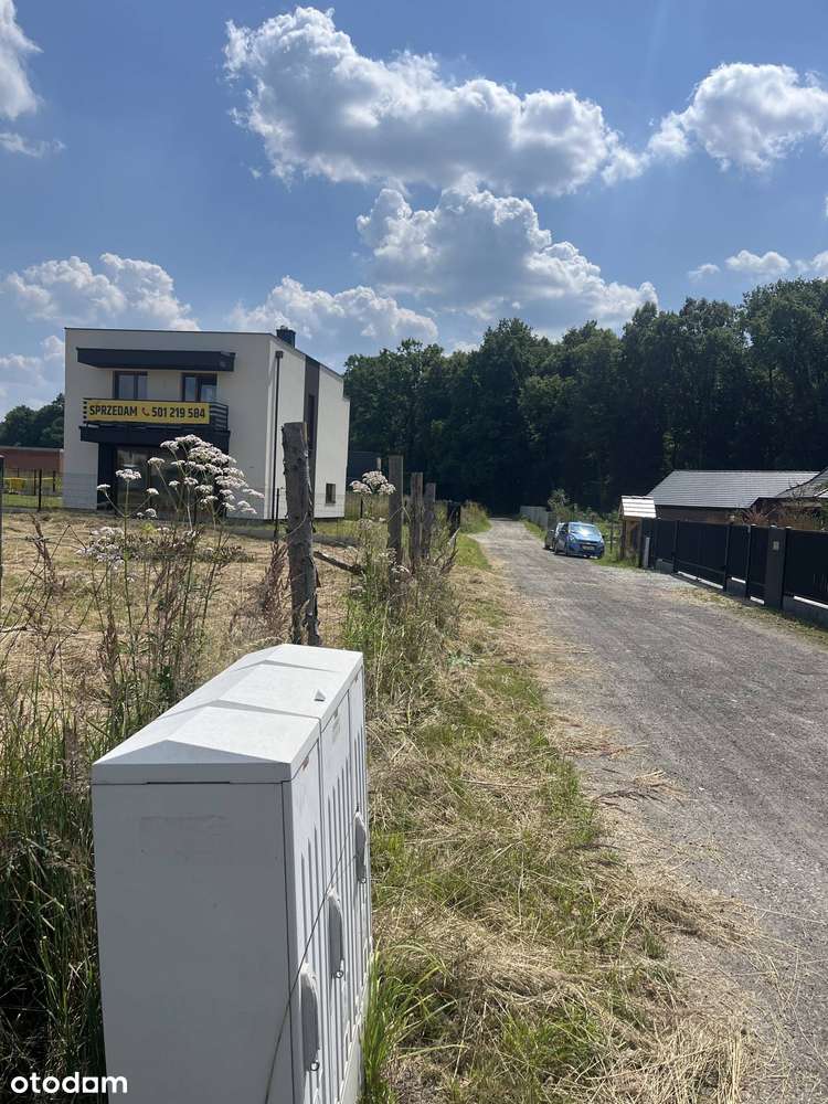 Duża, ustawana działka pod zabudowę w Rybnej-0