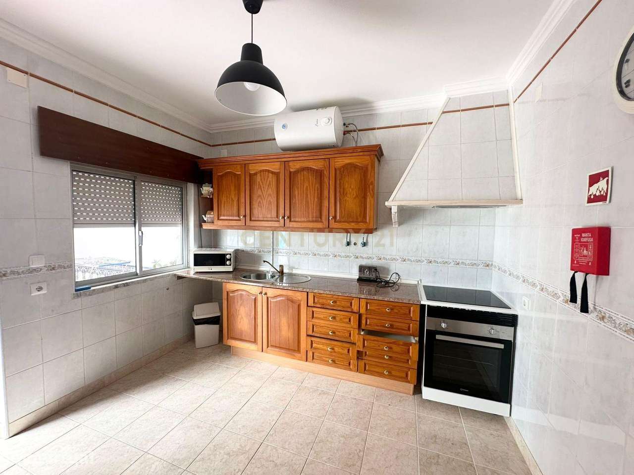 Moradia T3 junto ao porto de barcos de Escaroupim-6