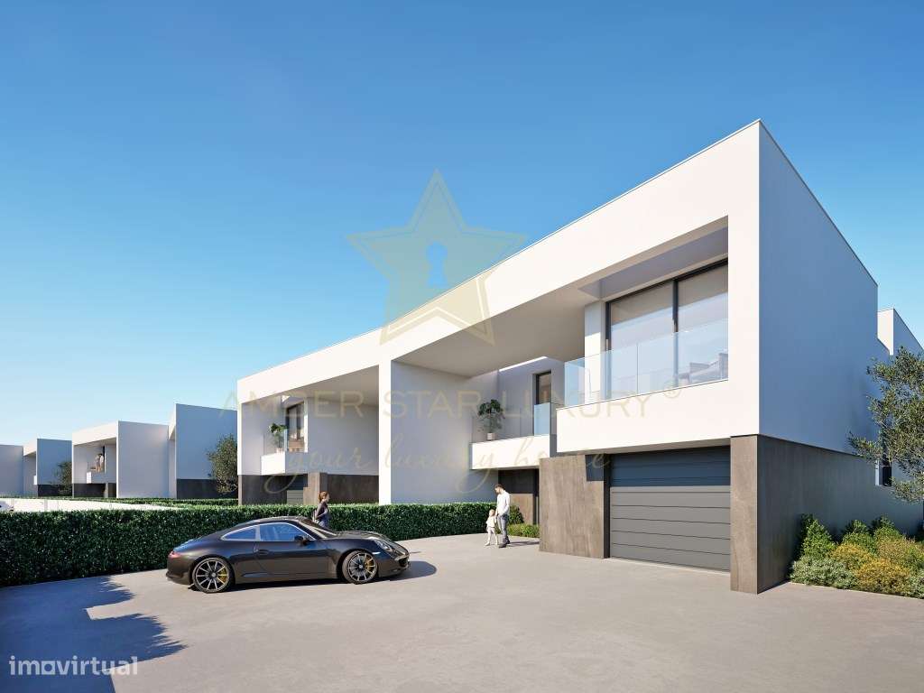 Luxuosa Residência em Lagos: Um Refúgio com Vista Deslumbrante e Te... - Grande imagem: 4/19