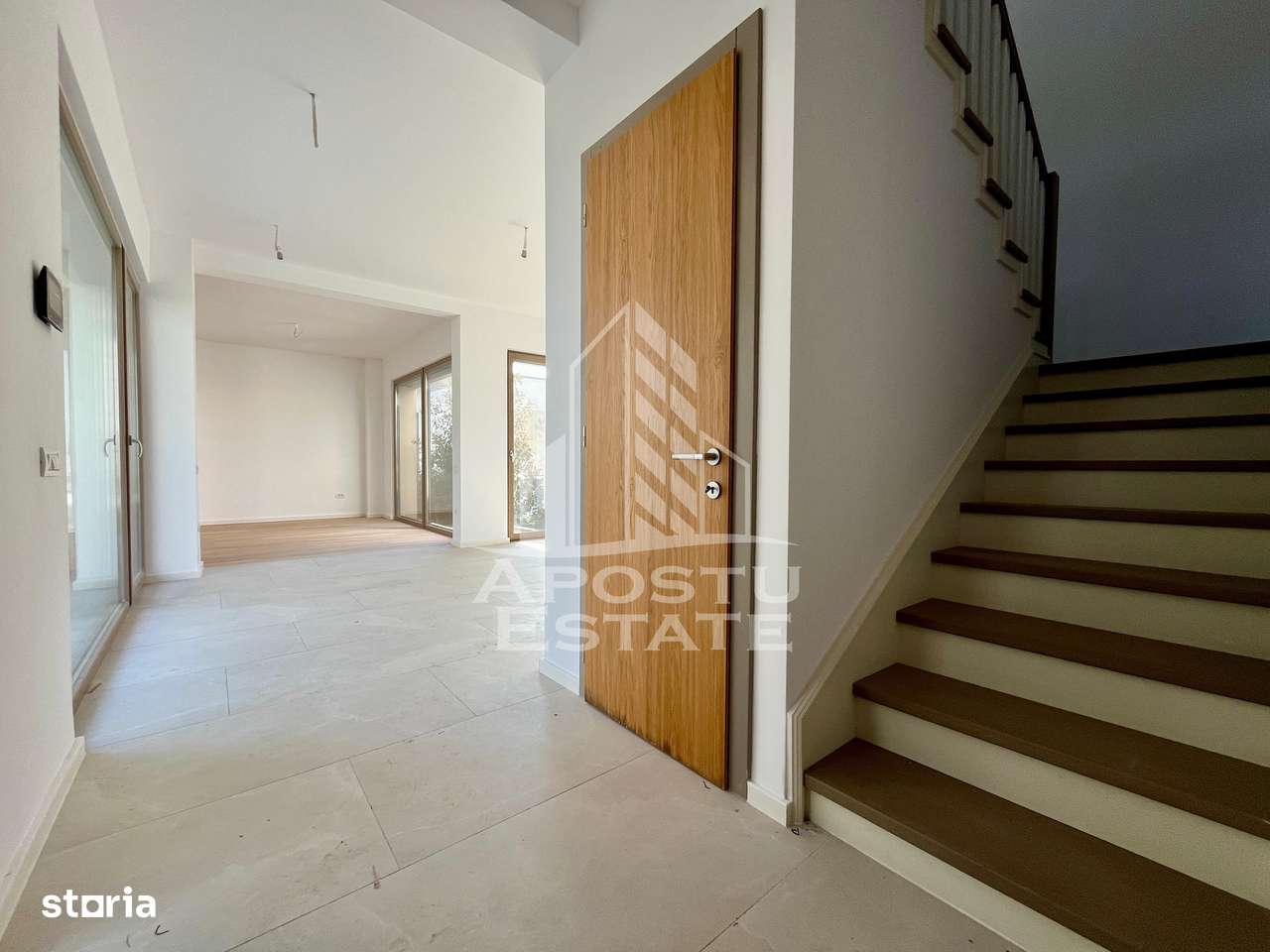 Casa Eco cu 4 camere, 3 bai, in Dumbravita - Imagine principală: 3/14