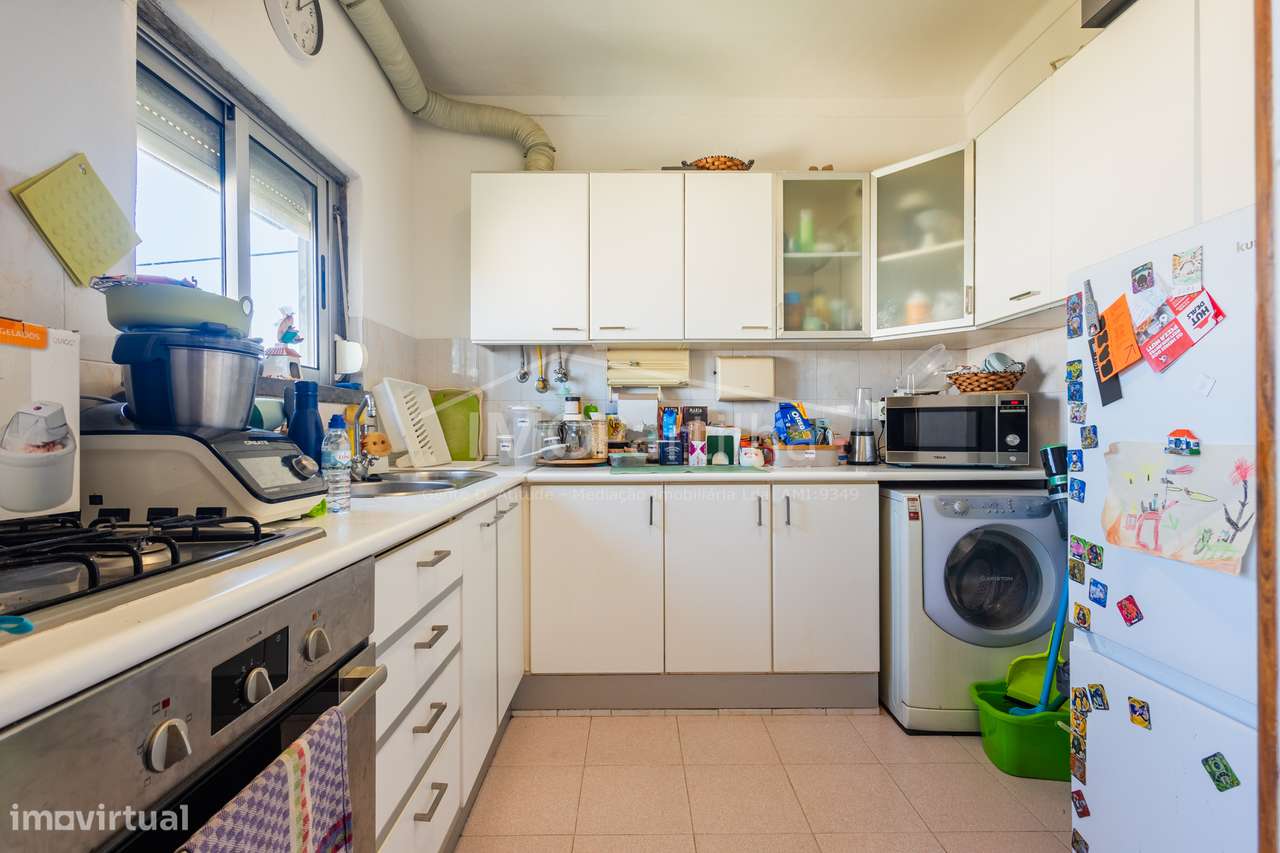 Moradia Dividida em 3 Apartamentos Caparide - São Domingos de Rana-14