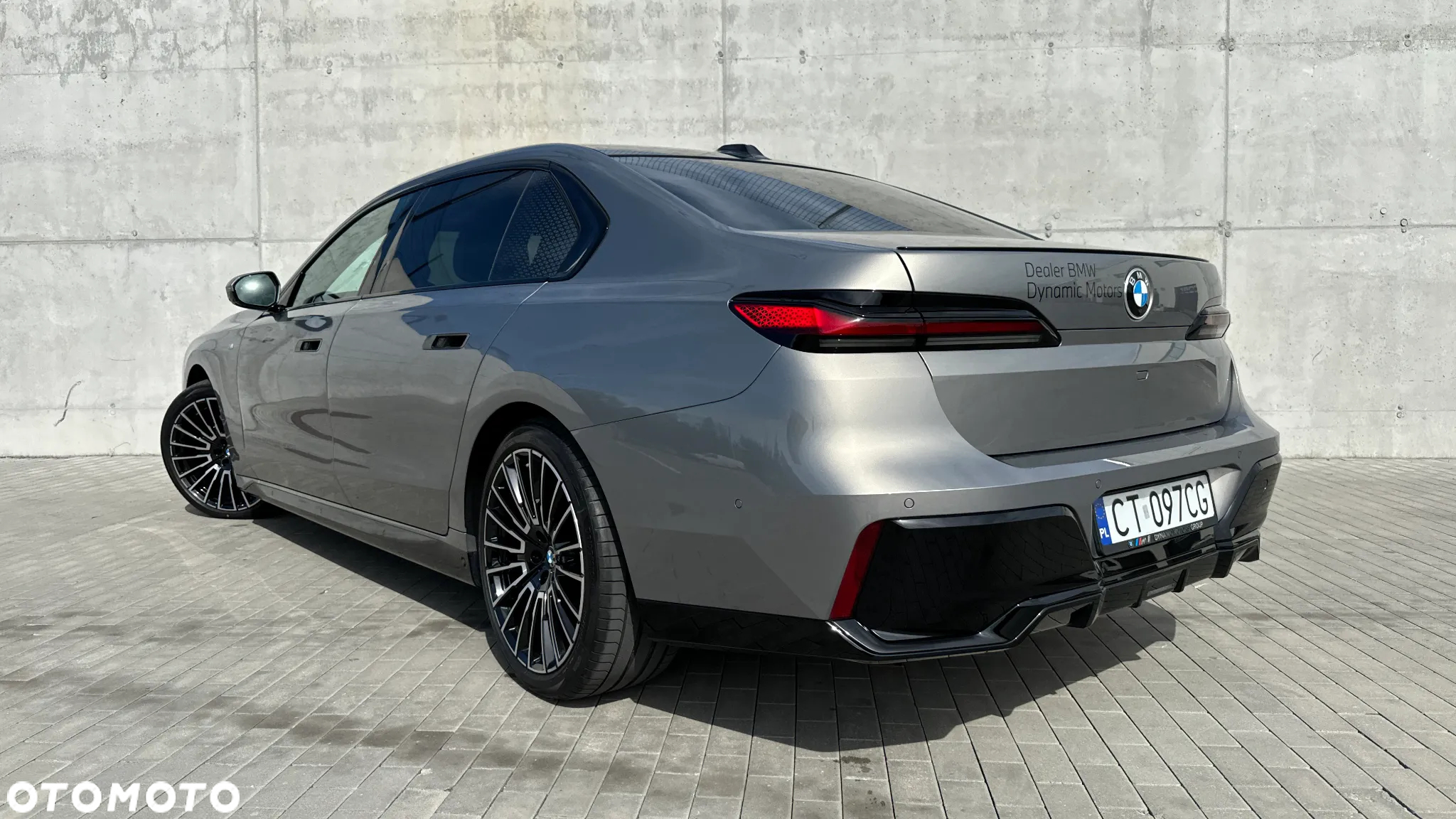 BMW Seria 7 - 8