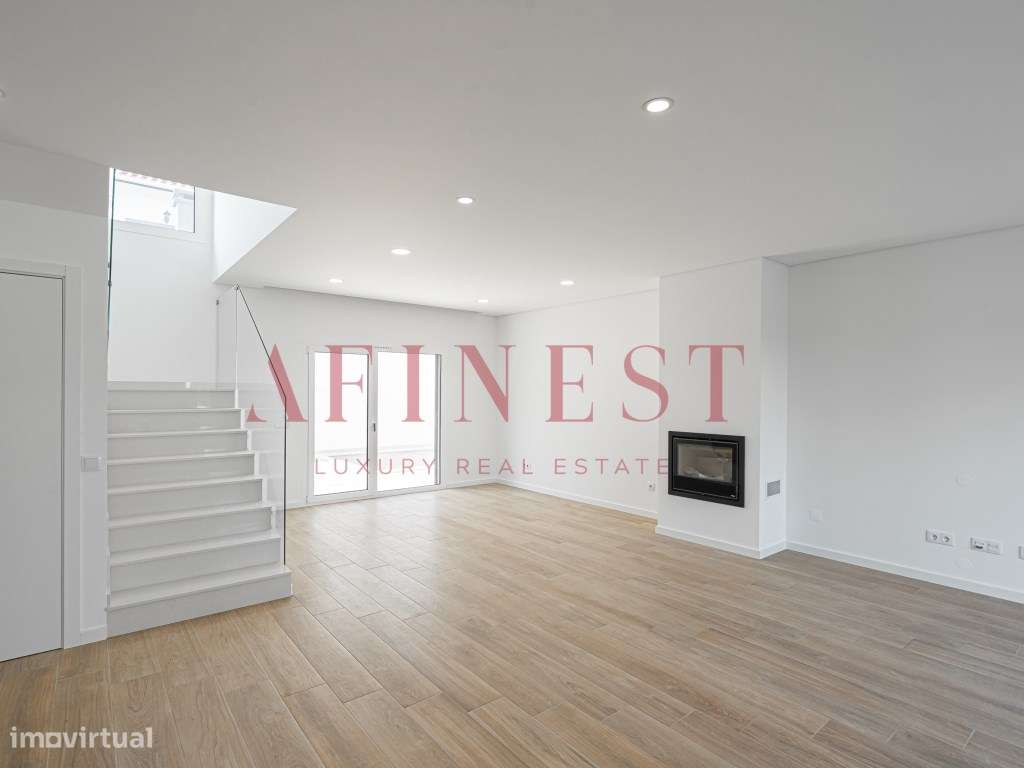 MORADIA T4 EM FOROS DA AMORA / SEIXAL - Grande imagem: 5/34