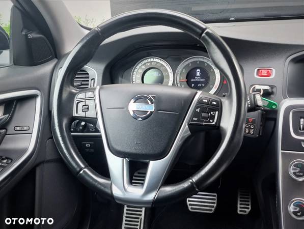 Volvo V60 T6 AWD Geartronic Edition Pro - 30