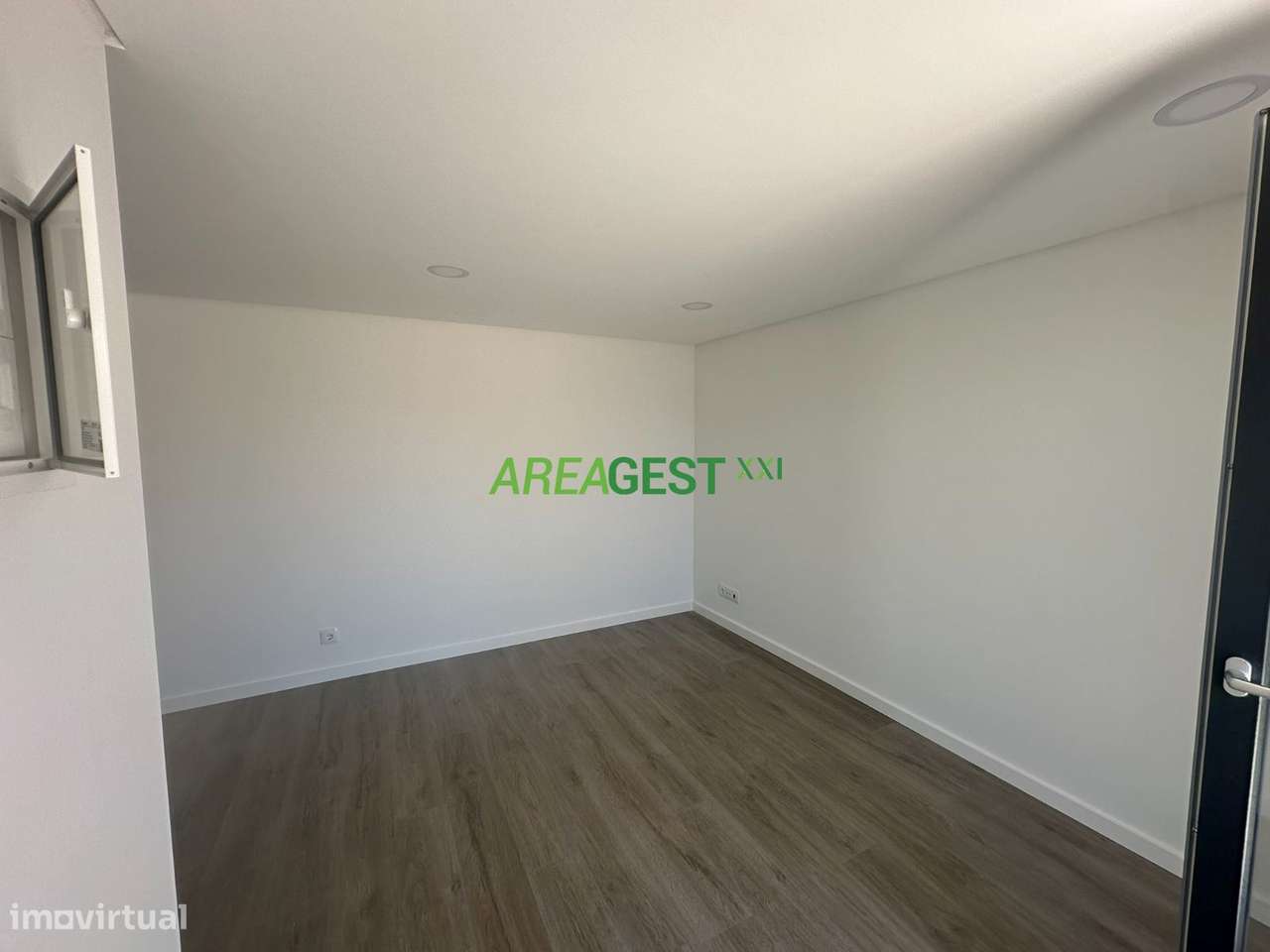 Moradia V4+1 no Casal Novo, Caneças-20