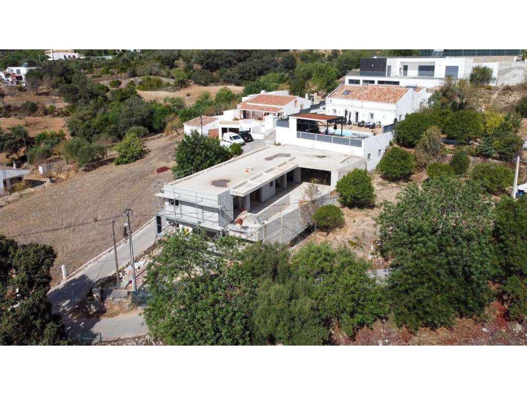 Moradia Sambra com 4 quartos e piscina, em São Brás de Alportel - Grande imagem: 5/17