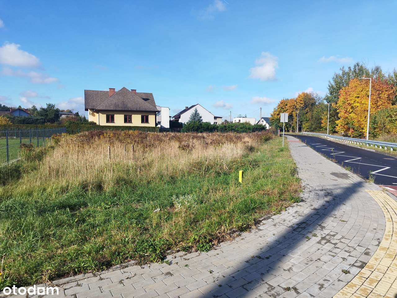 Działka niezabudowana z MPZP przy asfaltowej drodze-0