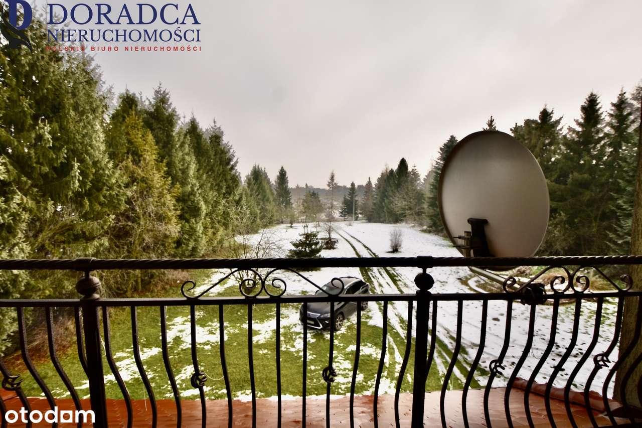 Piekny wyremontowany dom na dużej działce-6