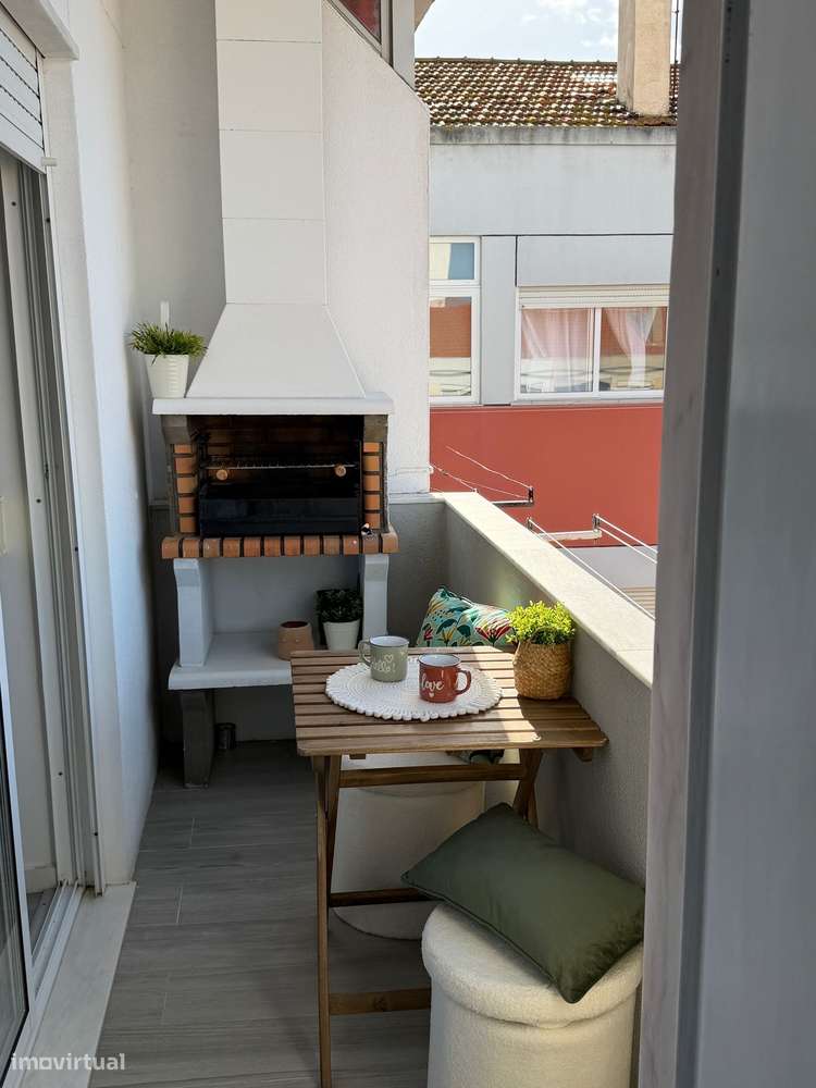 Apartamento T2 no barreiro com varanda - Grande imagem: 5/19