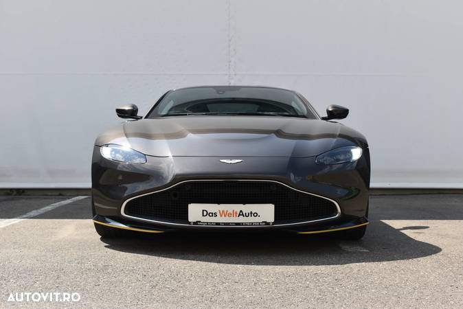 Aston Martin V8 Vantage - 1