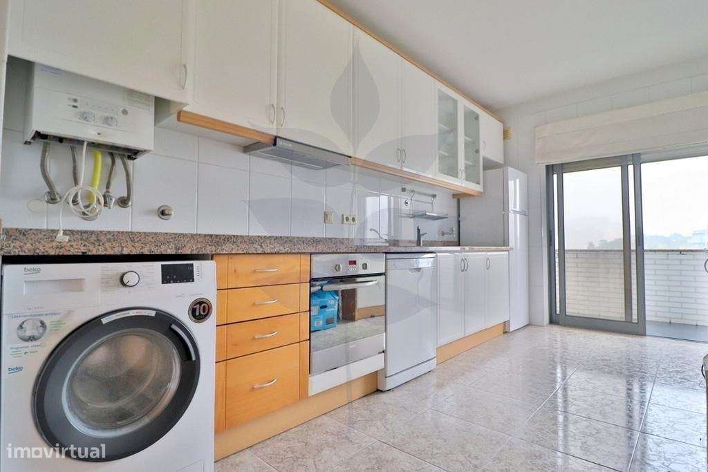 Apartamento T3 - Gualtar - Cozinha Totalmente Equipada-0