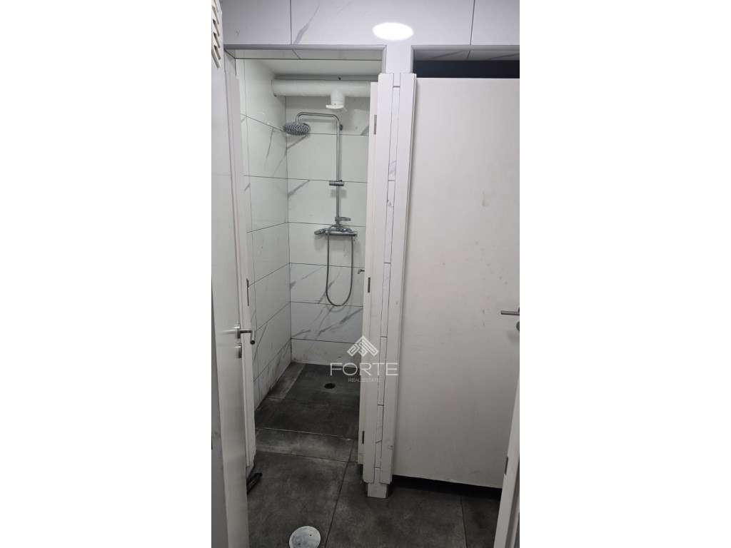 Armazém em Campanhã - Porto-12