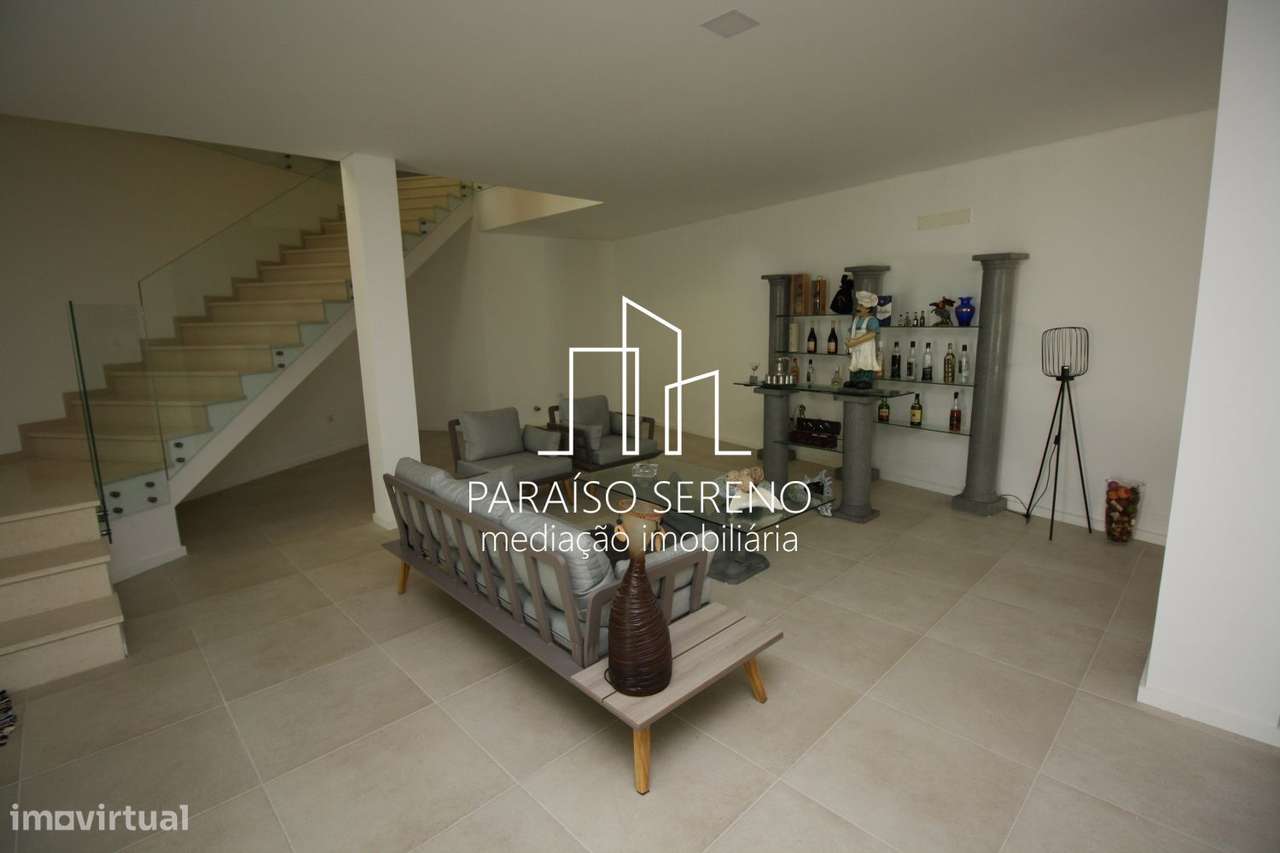 Moradia de Luxo em S. Miguel do Mato-54